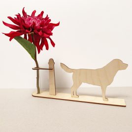 houten Labrador labradors hond honden cadeau kado kadootje reageerbuis reageerbuisje bloem bloemetje hout houten berken laserkracht